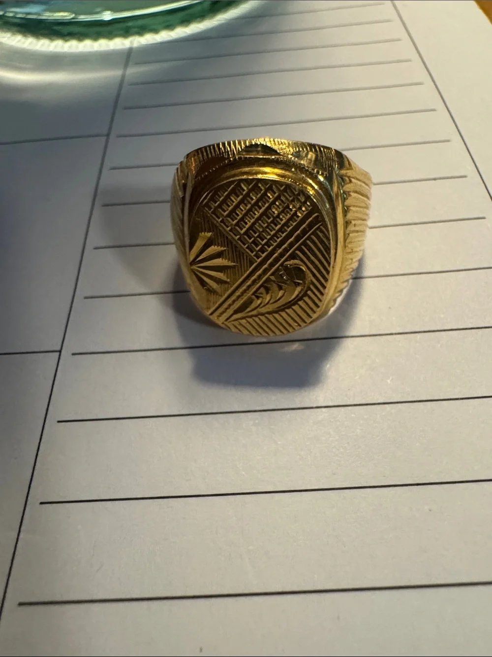 Solid 22 ct Gold Men's Engraved Signet Ring - Classic Style 11.45 grams